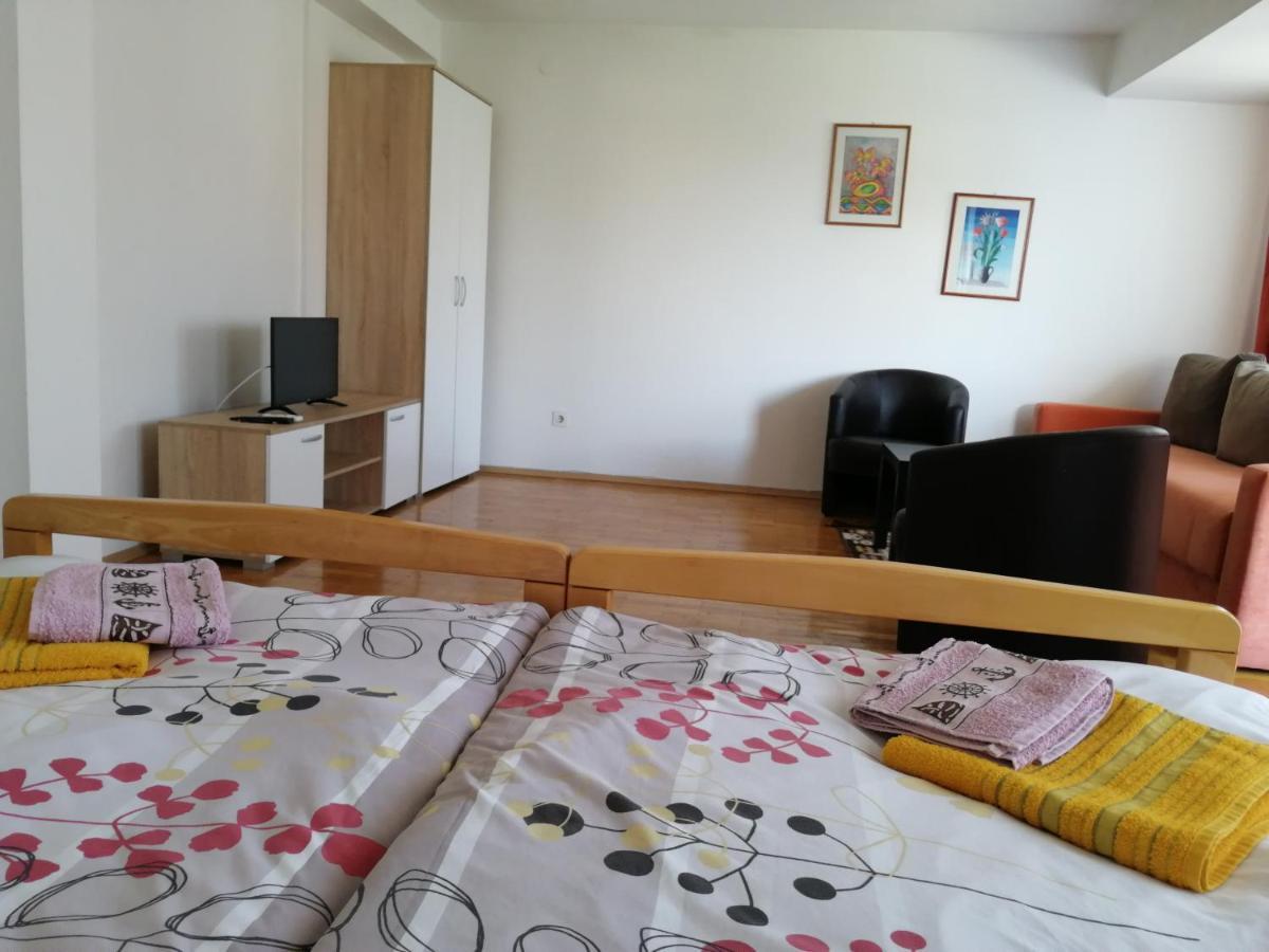 Filip Apartments โอครีด ภายนอก รูปภาพ