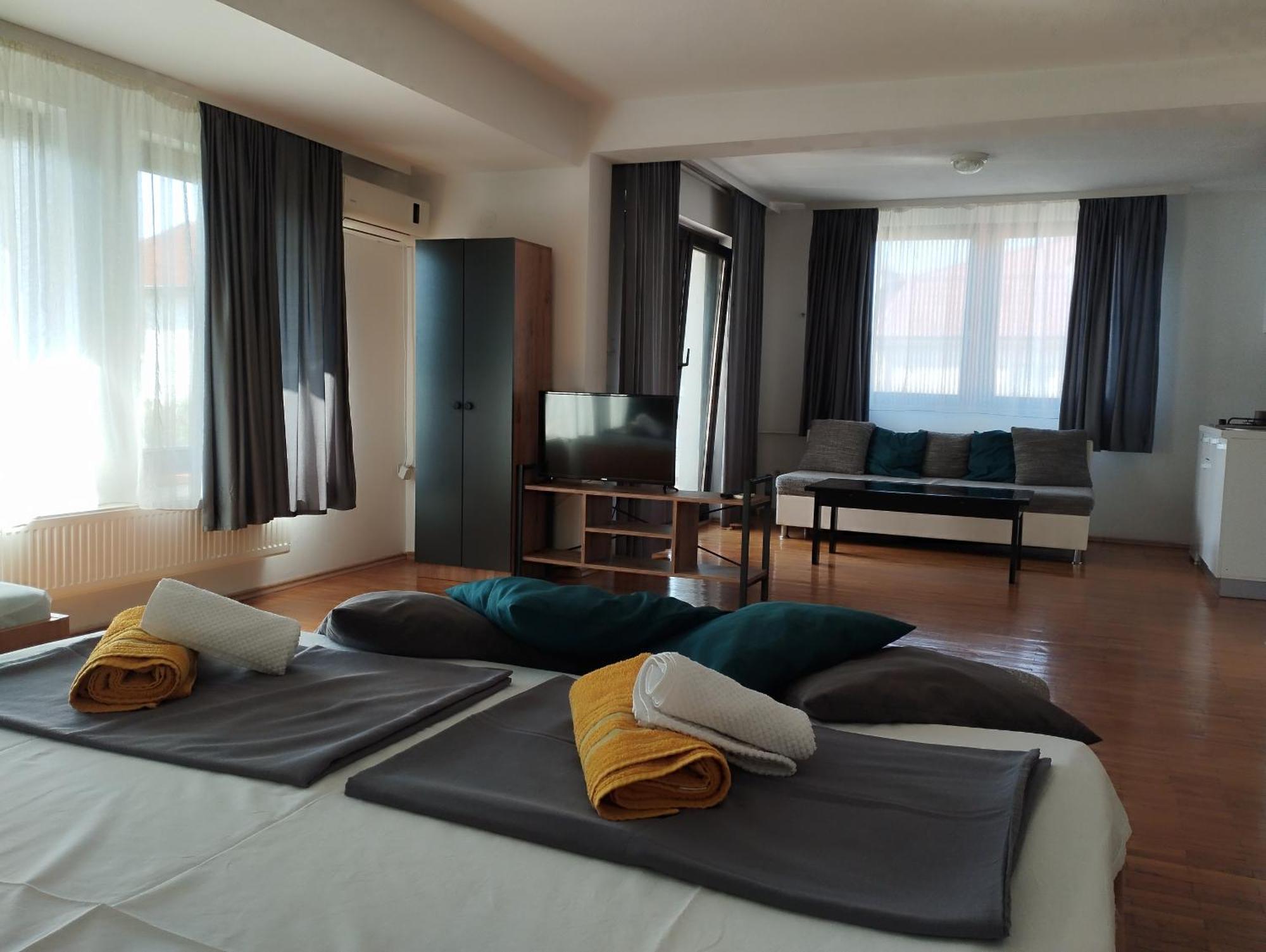 Filip Apartments โอครีด ภายนอก รูปภาพ